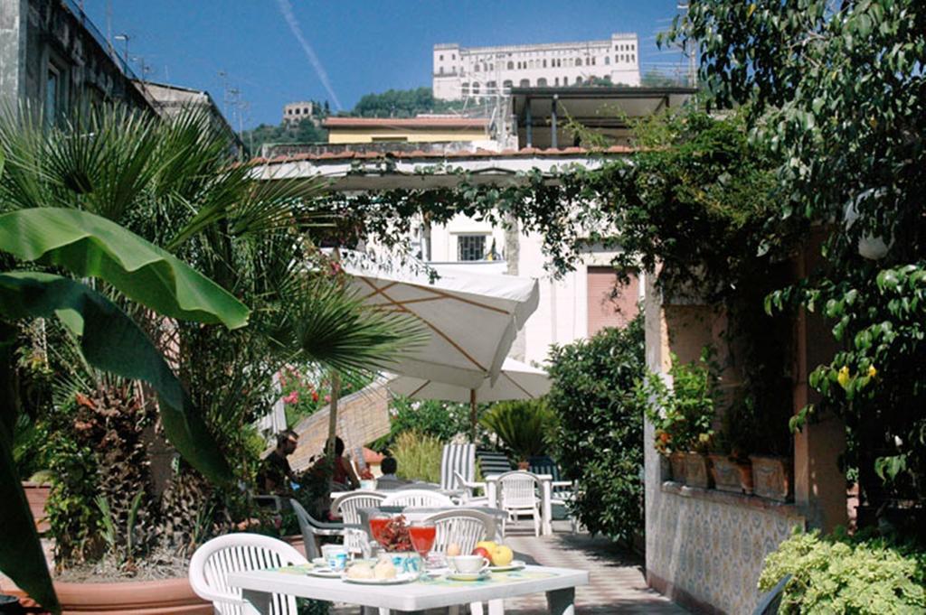 Hotel Toledo Napoli Esterno foto