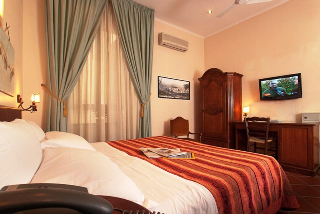 Hotel Toledo Napoli Esterno foto
