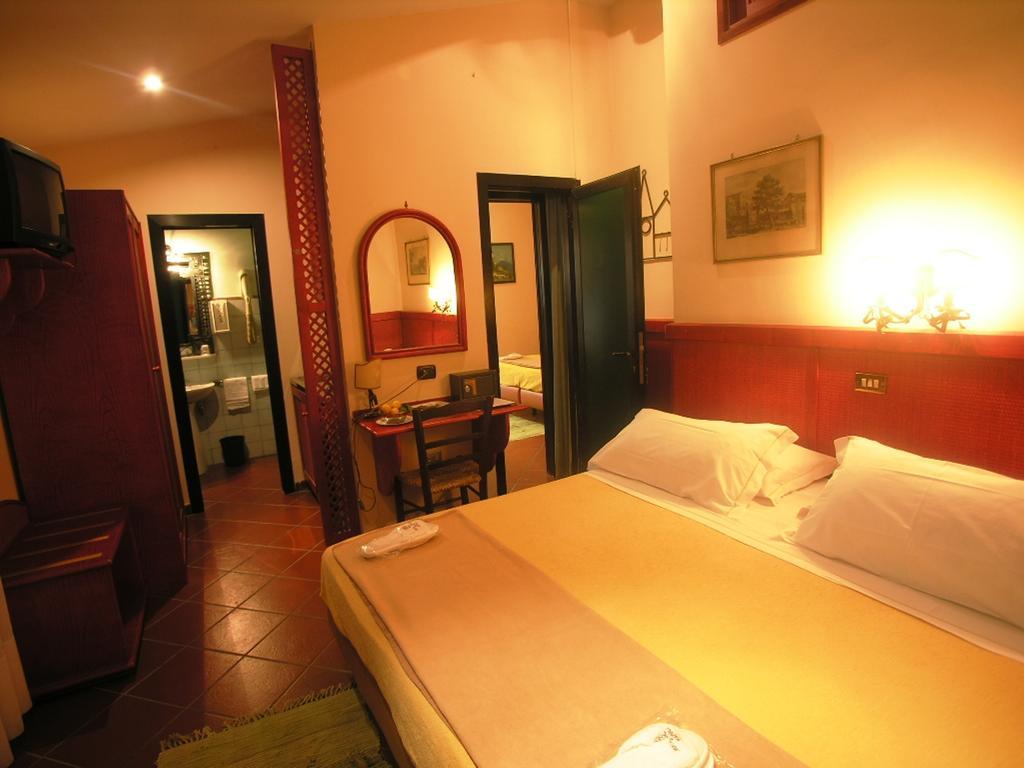 Hotel Toledo Napoli Esterno foto