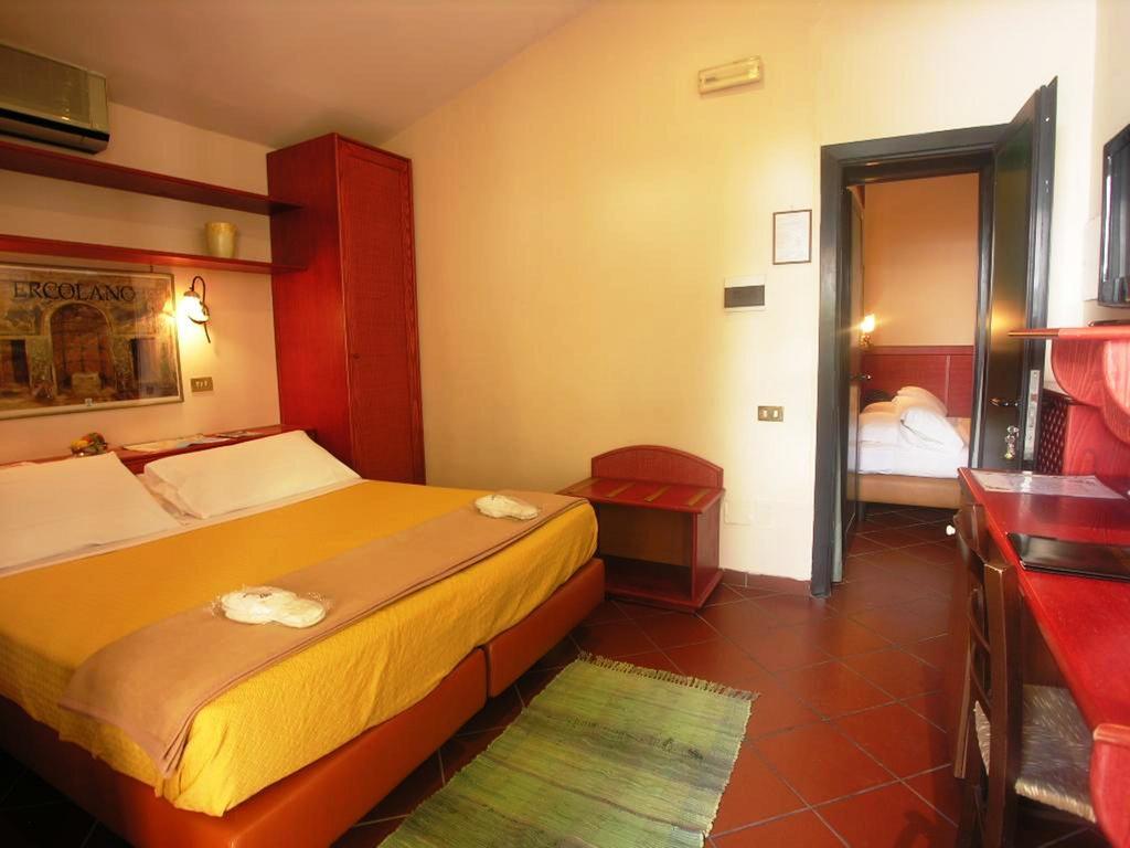 Hotel Toledo Napoli Esterno foto