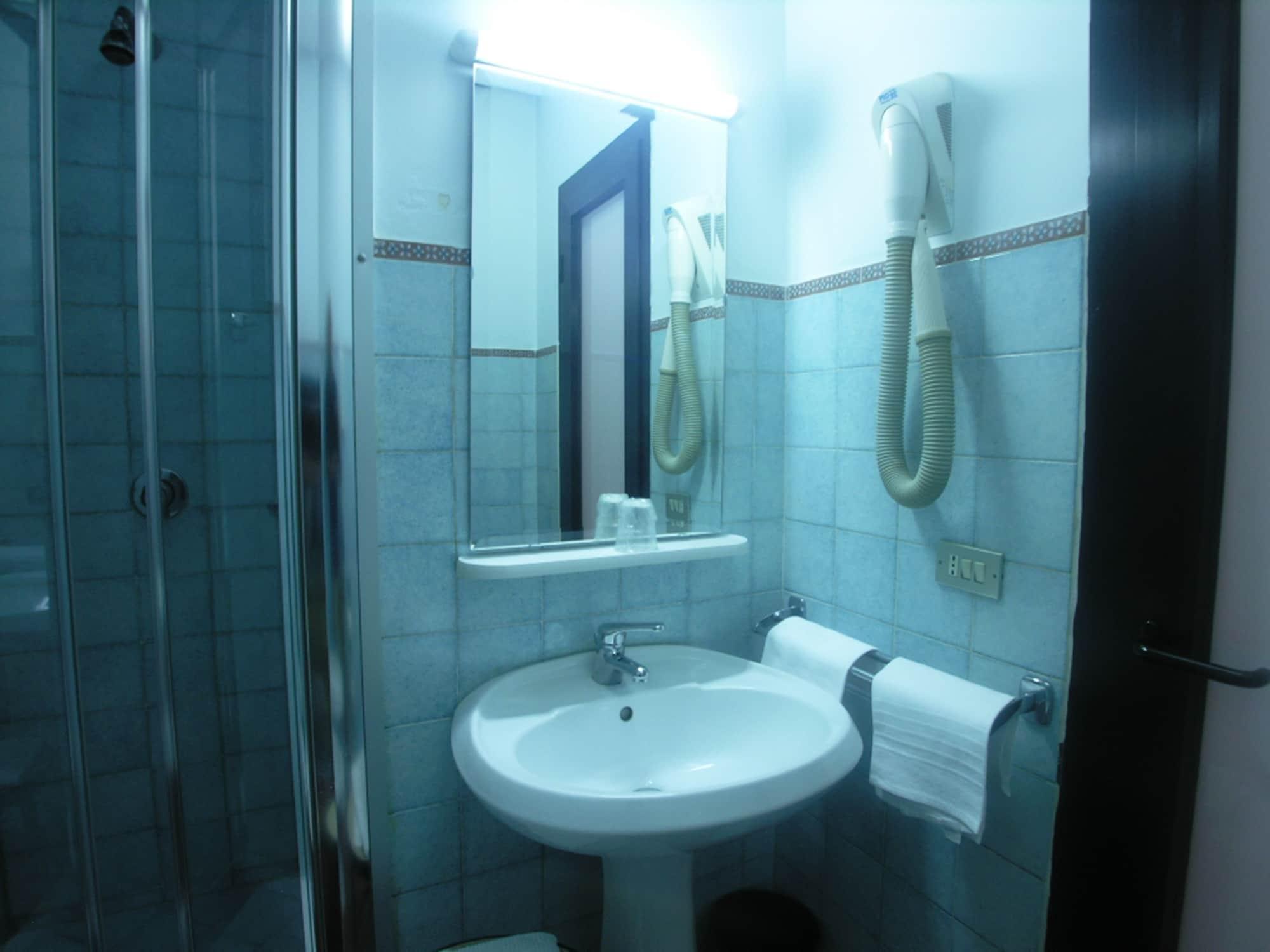 Hotel Toledo Napoli Esterno foto