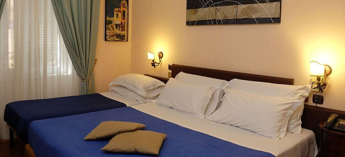 Hotel Toledo Napoli Esterno foto
