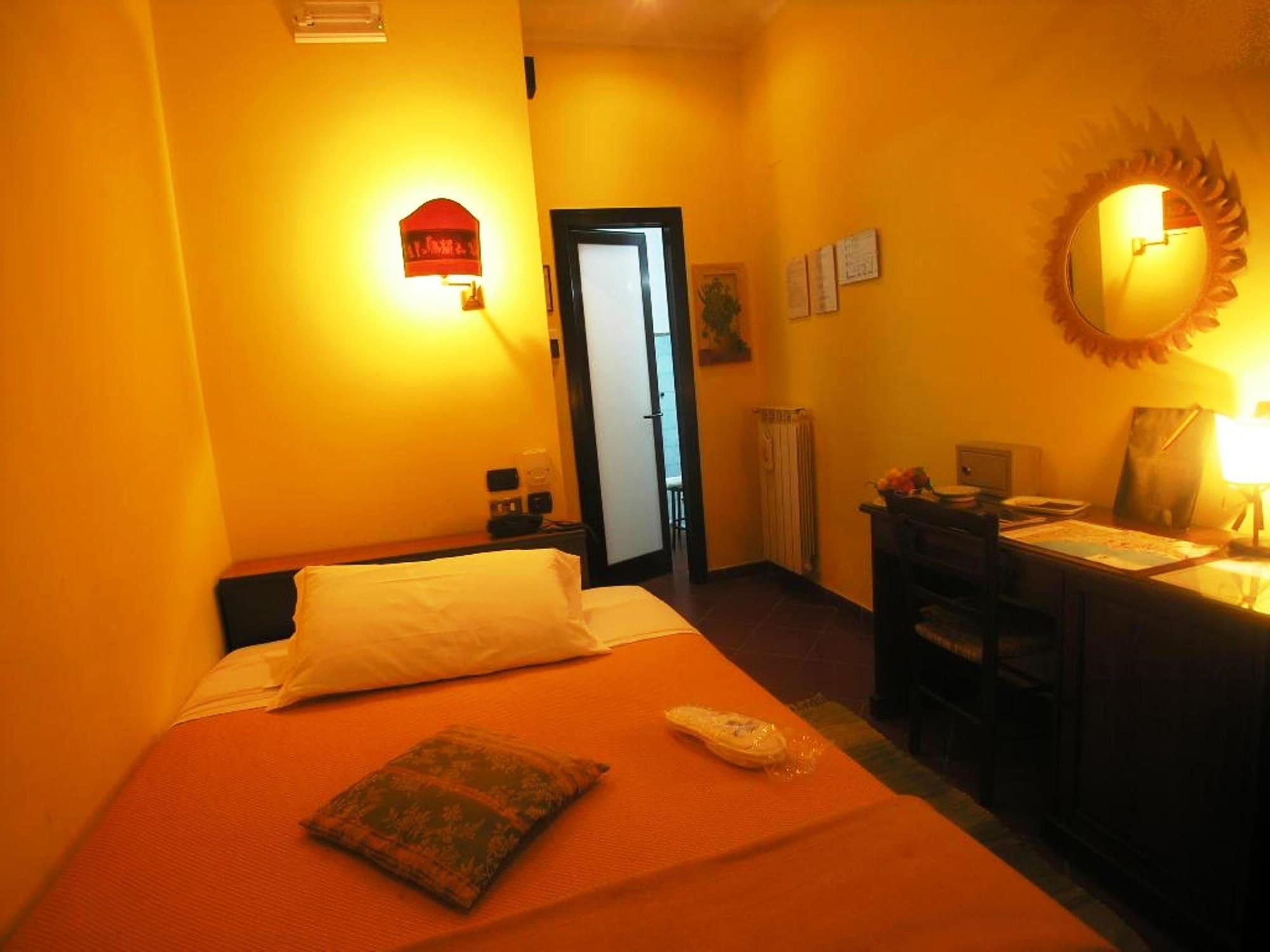 Hotel Toledo Napoli Esterno foto