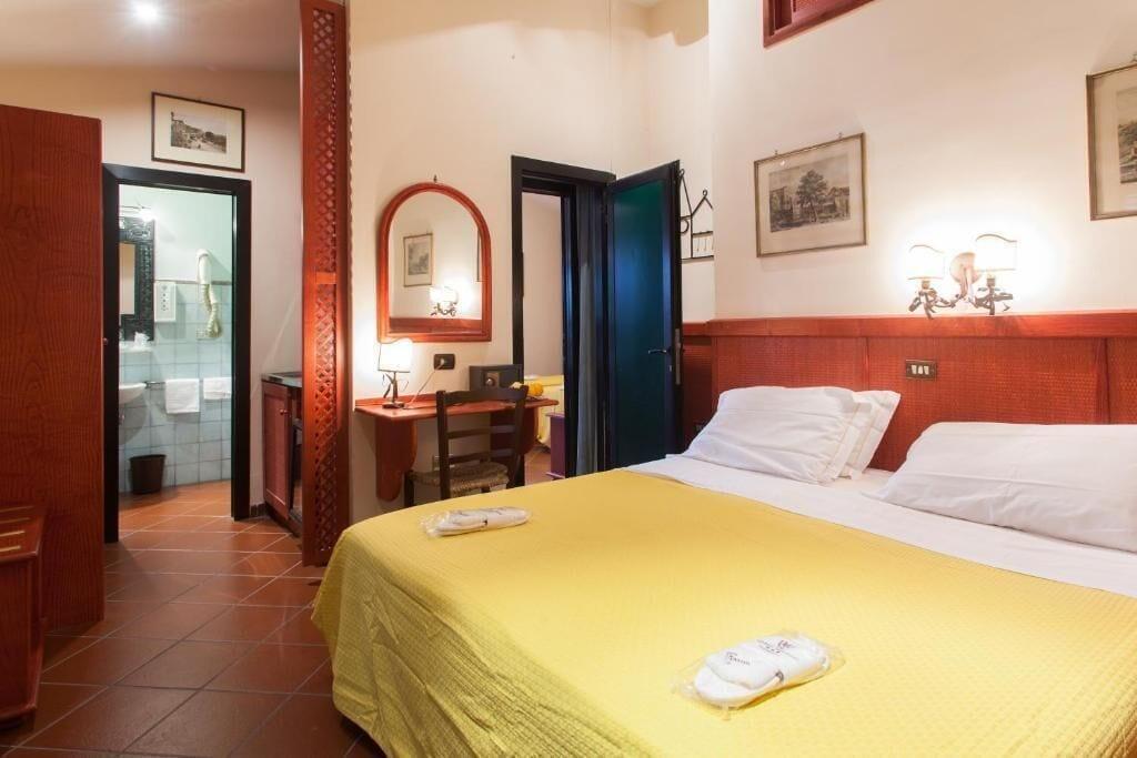 Hotel Toledo Napoli Esterno foto