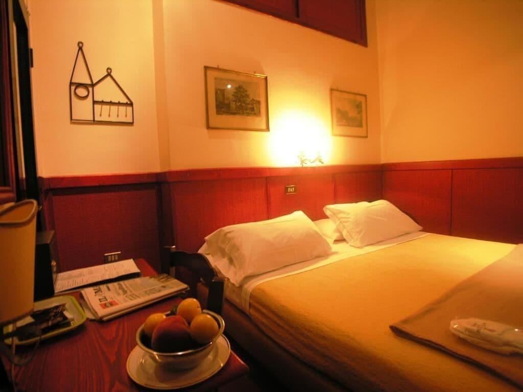 Hotel Toledo Napoli Esterno foto