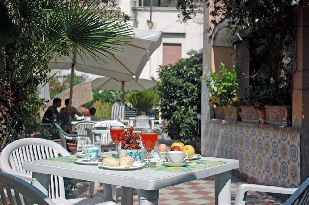 Hotel Toledo Napoli Esterno foto